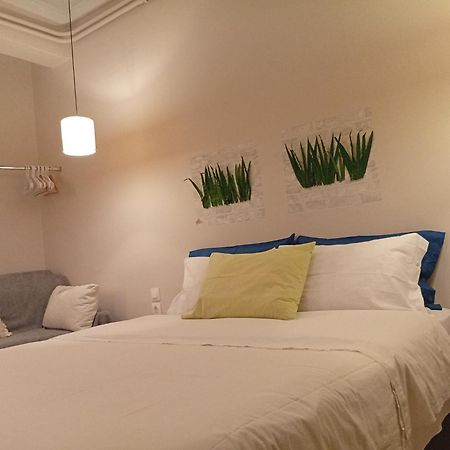 Filopappou Decent Apartment Афіни Екстер'єр фото