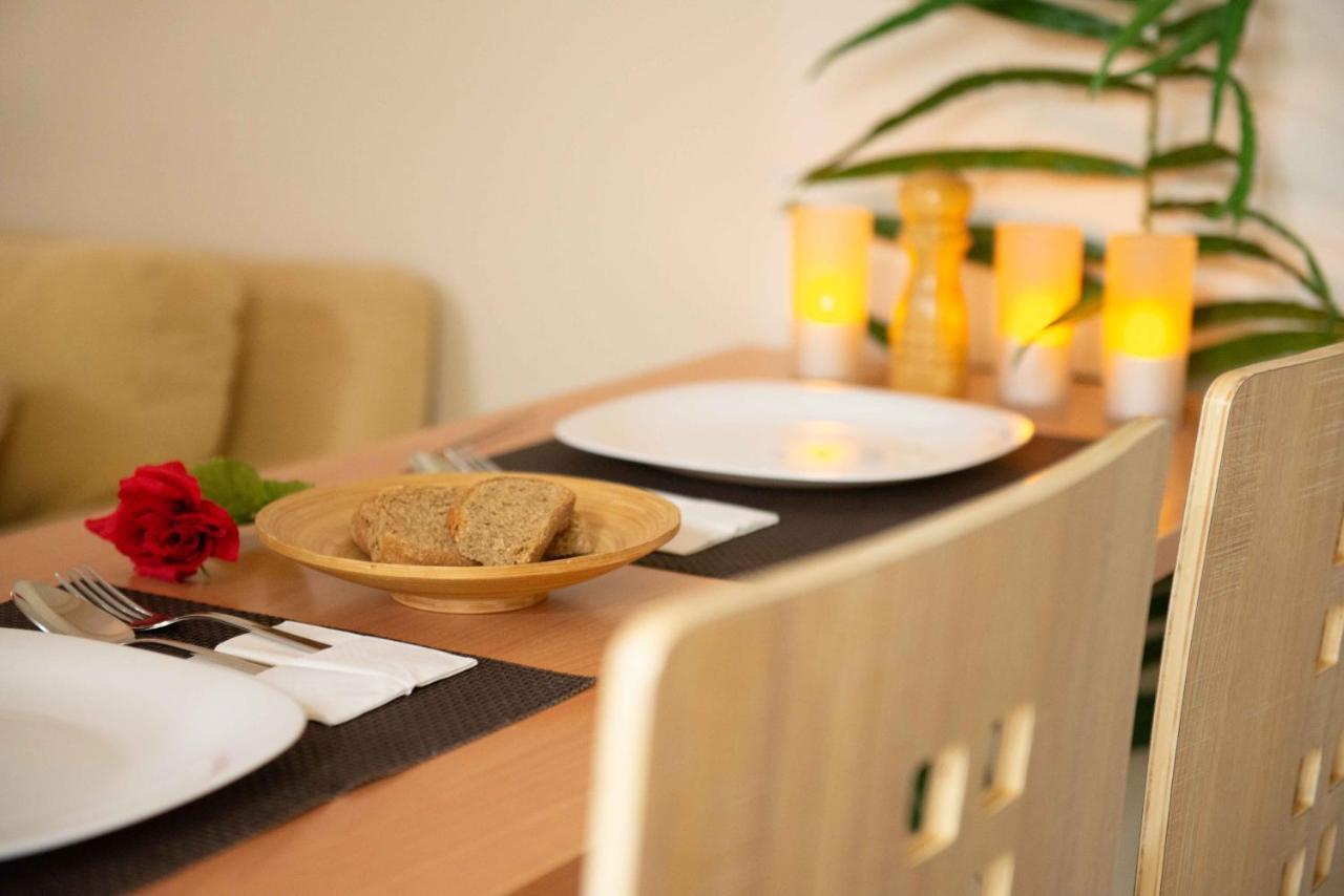 Filopappou Decent Apartment Афіни Екстер'єр фото