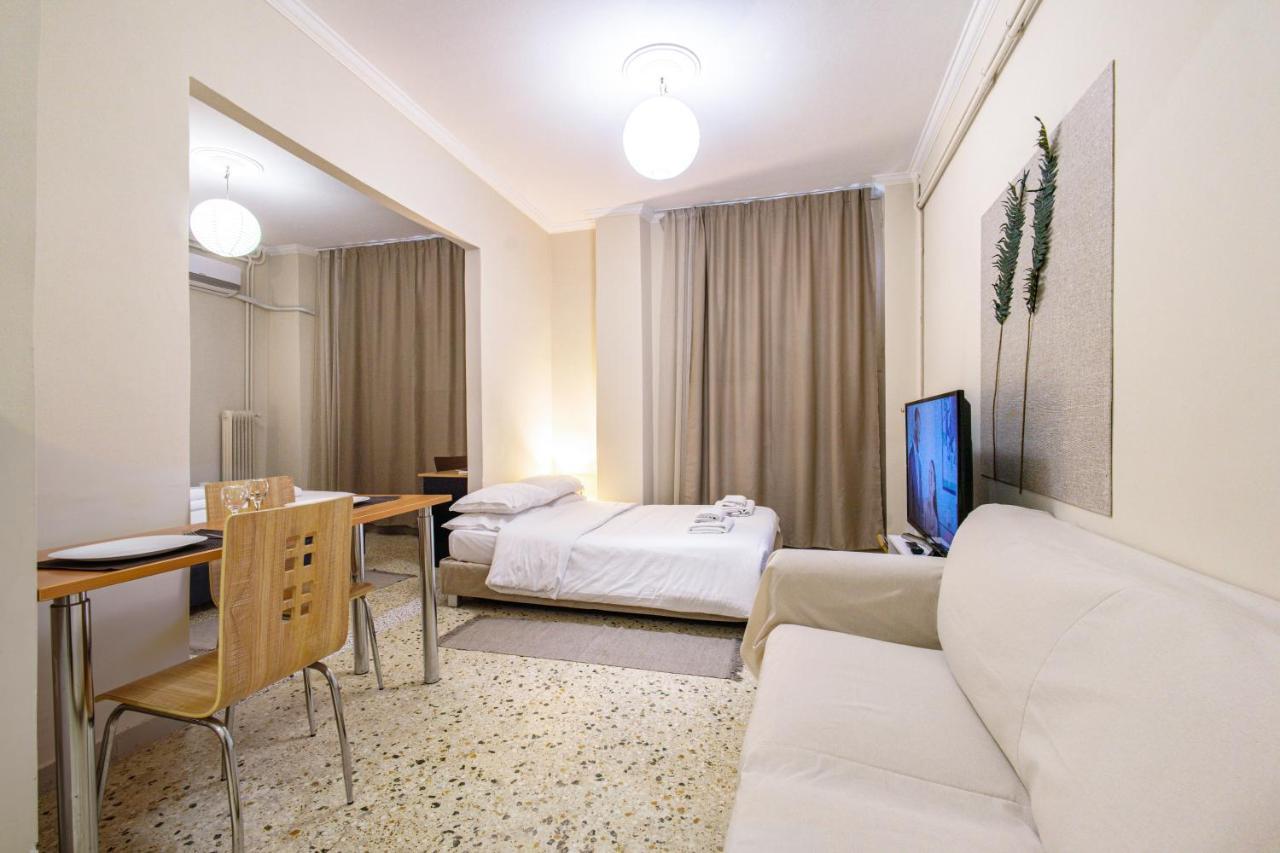 Filopappou Decent Apartment Афіни Екстер'єр фото