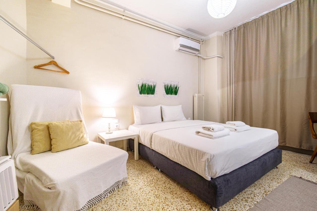 Filopappou Decent Apartment Афіни Екстер'єр фото
