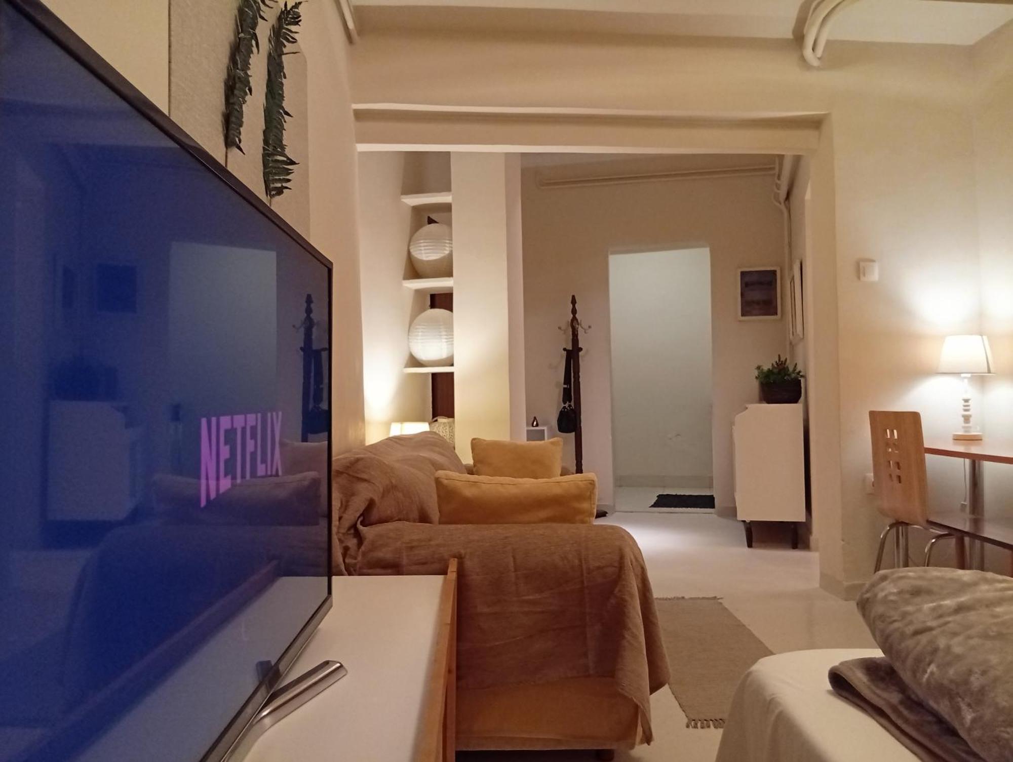 Filopappou Decent Apartment Афіни Екстер'єр фото